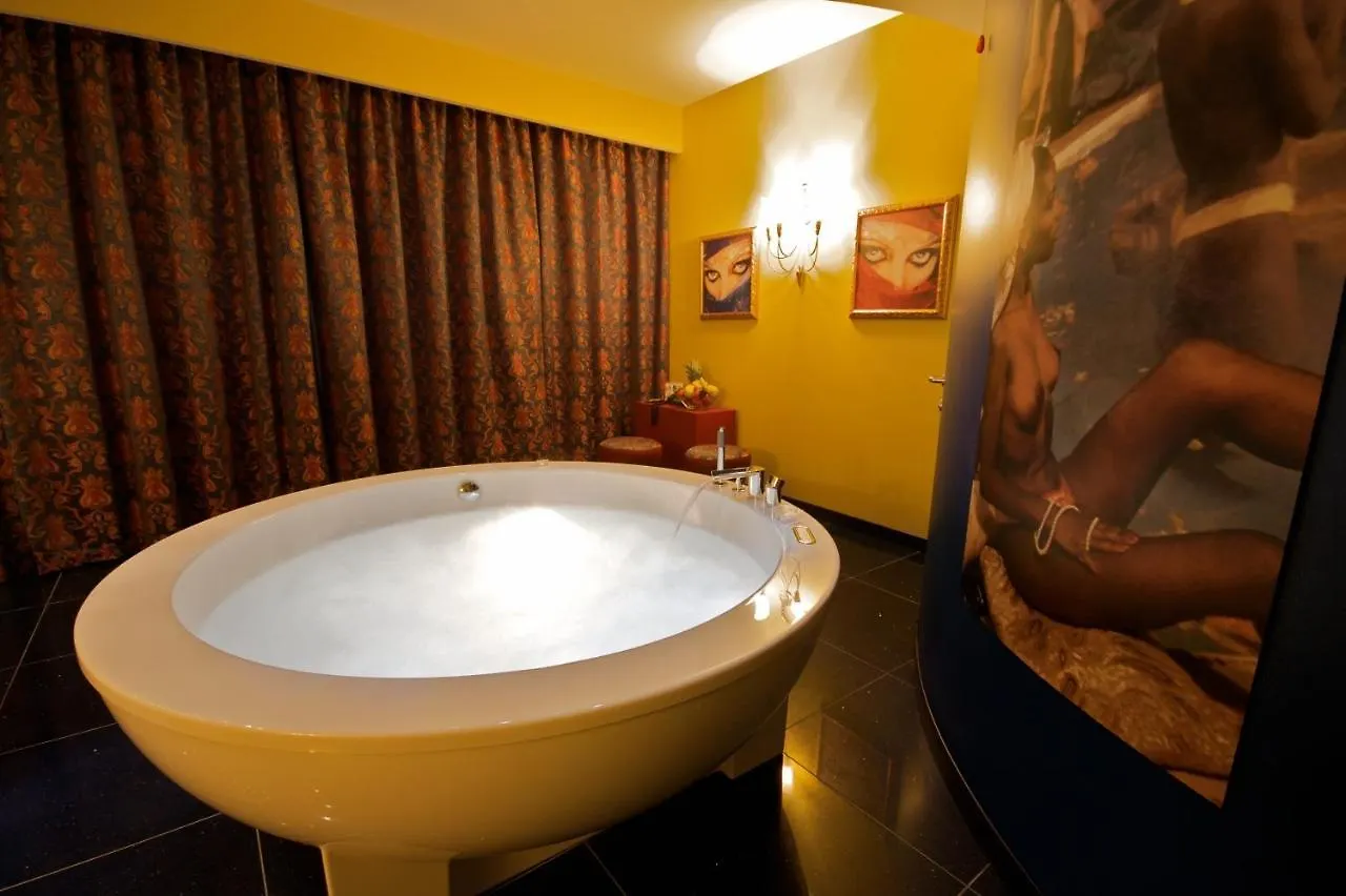 Invilladiserio Hotel Villa di Serio