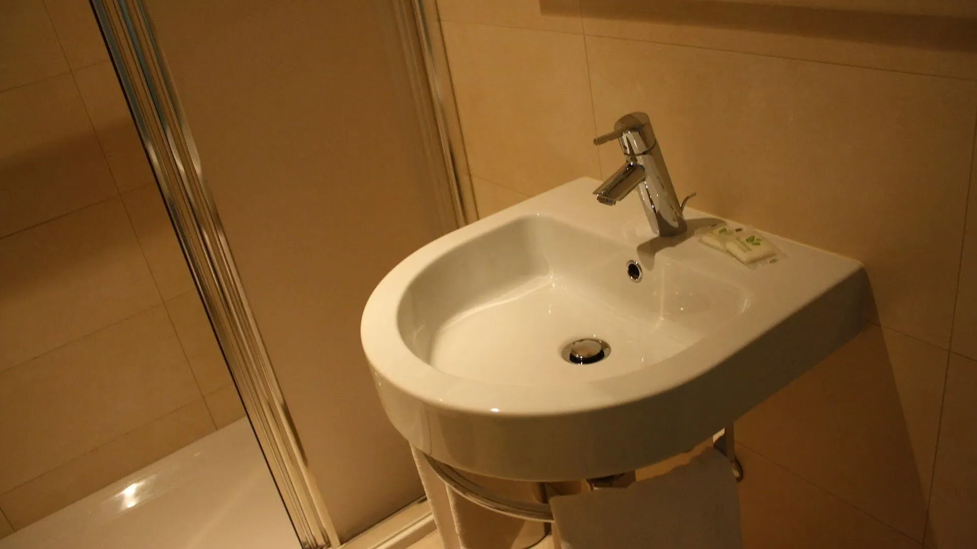 Invilladiserio Hotel Villa di Serio