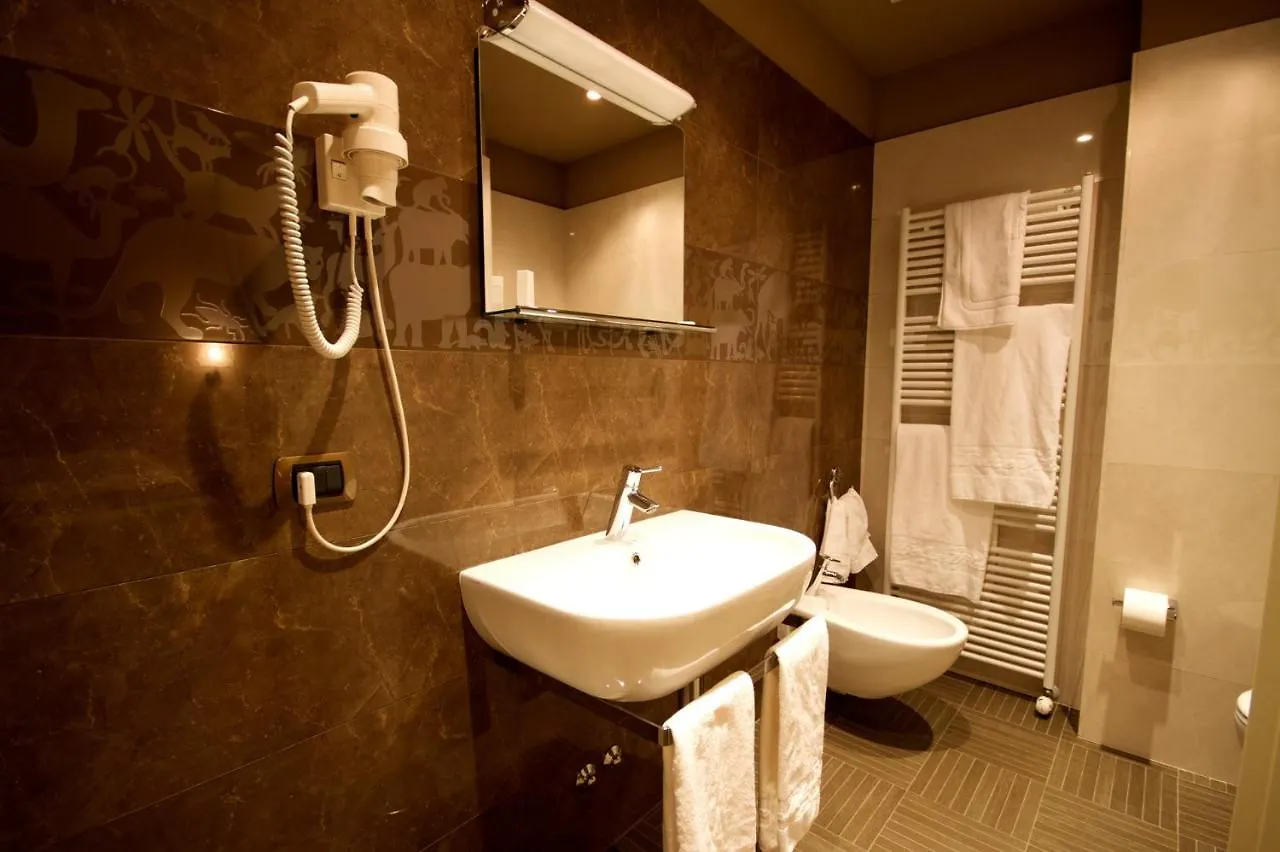 Invilladiserio Hotel Villa di Serio