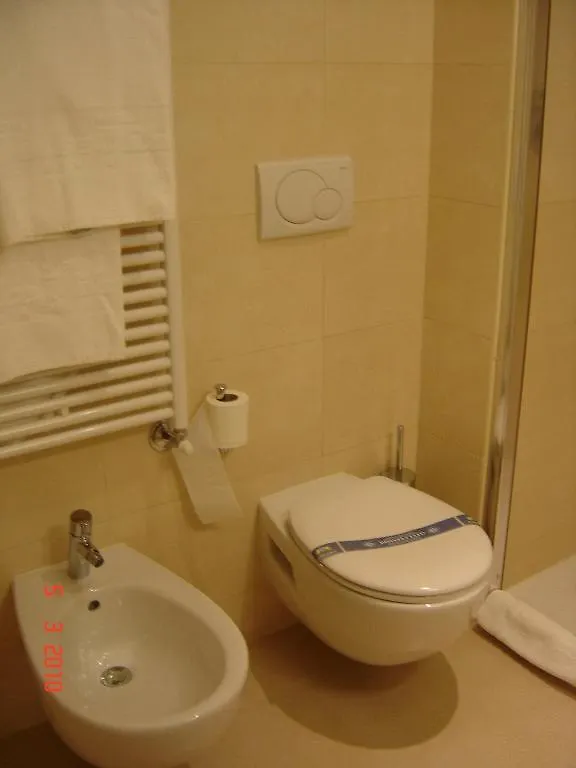 Invilladiserio Hotel 3*, Villa di Serio Italien